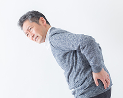 慢性的な腰痛と「ギックリ腰」の違い